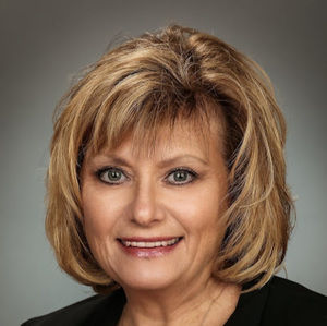 Meet your Posher, Tina